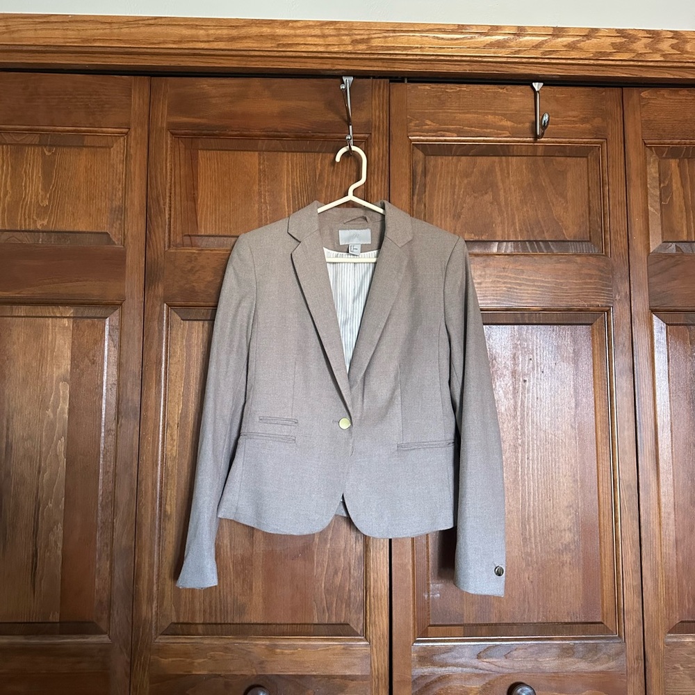 H&M Women’s Tan Blazer